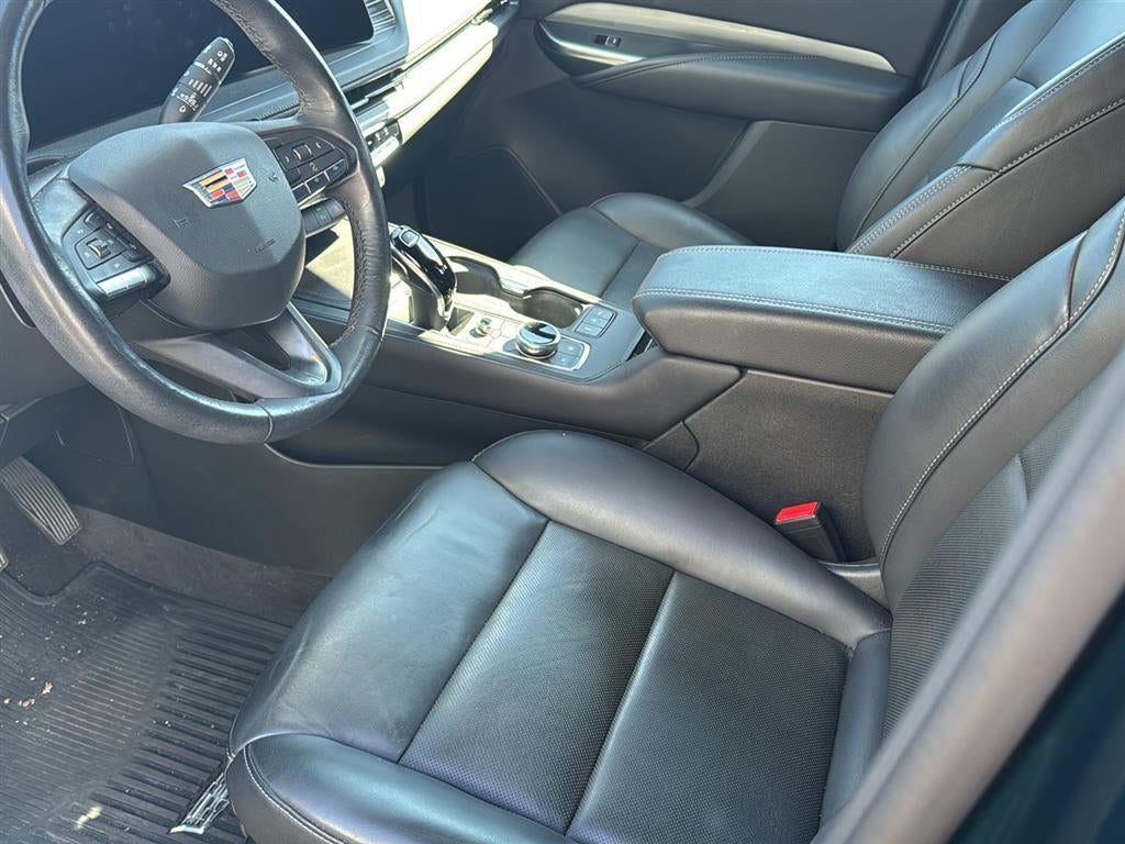 2024 Cadillac XT4 AWD Premium Luxury