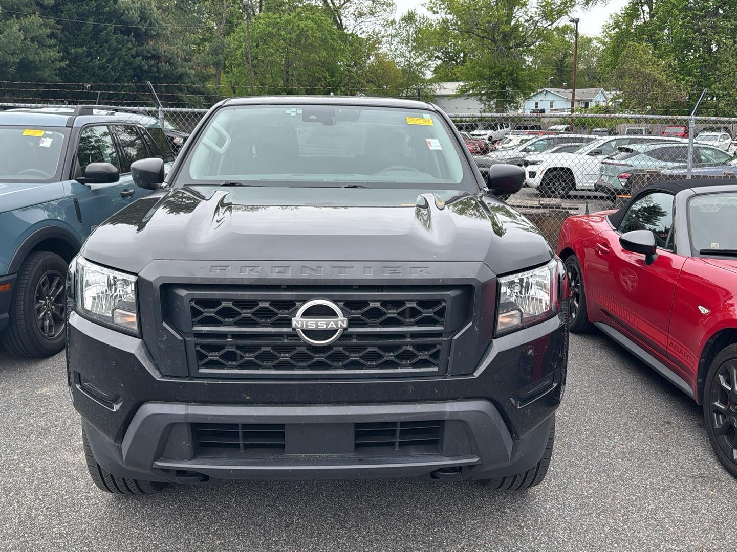 2022 Nissan Frontier S