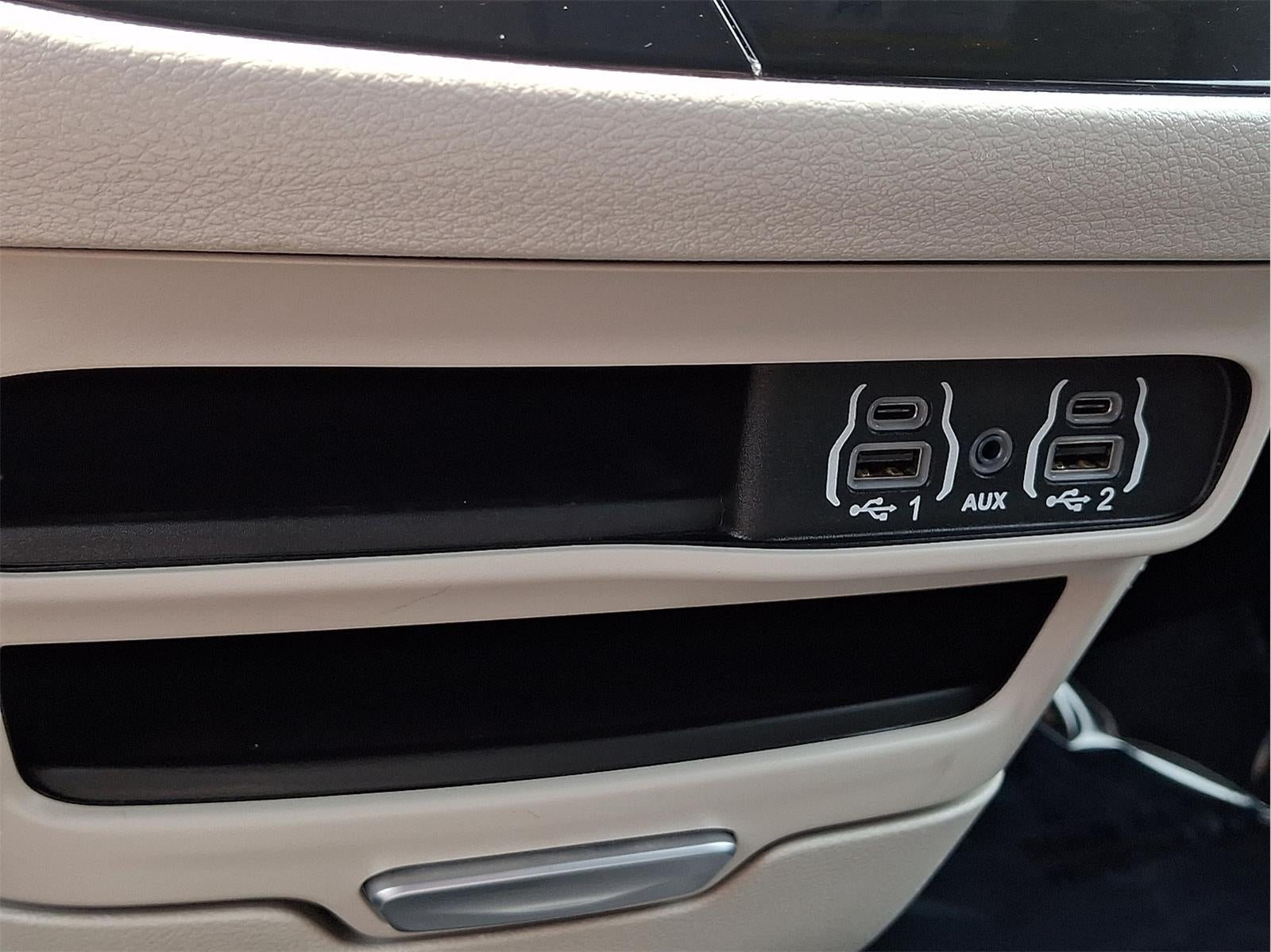 2023 Chrysler PACIFICA TOURL
