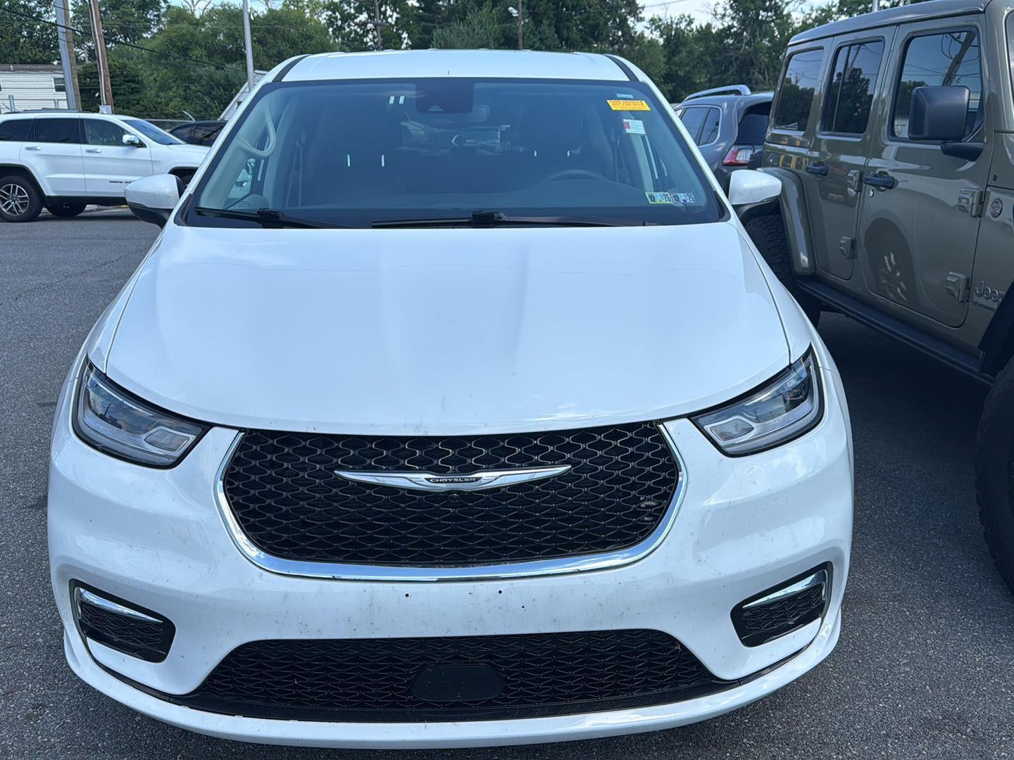 2023 Chrysler PACIFICA TOURL