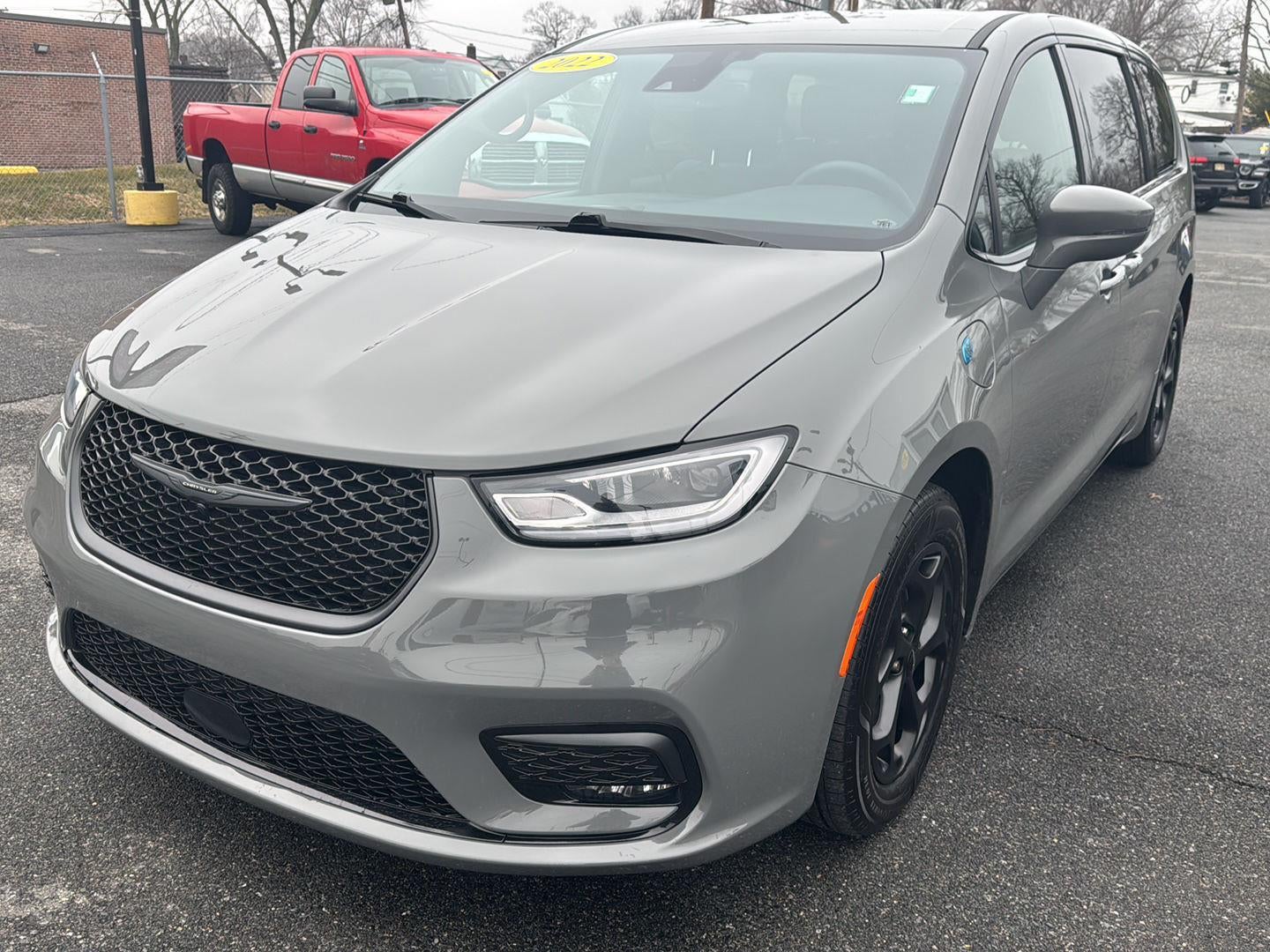 2022 Chrysler Pacifica Hybrid Touring L