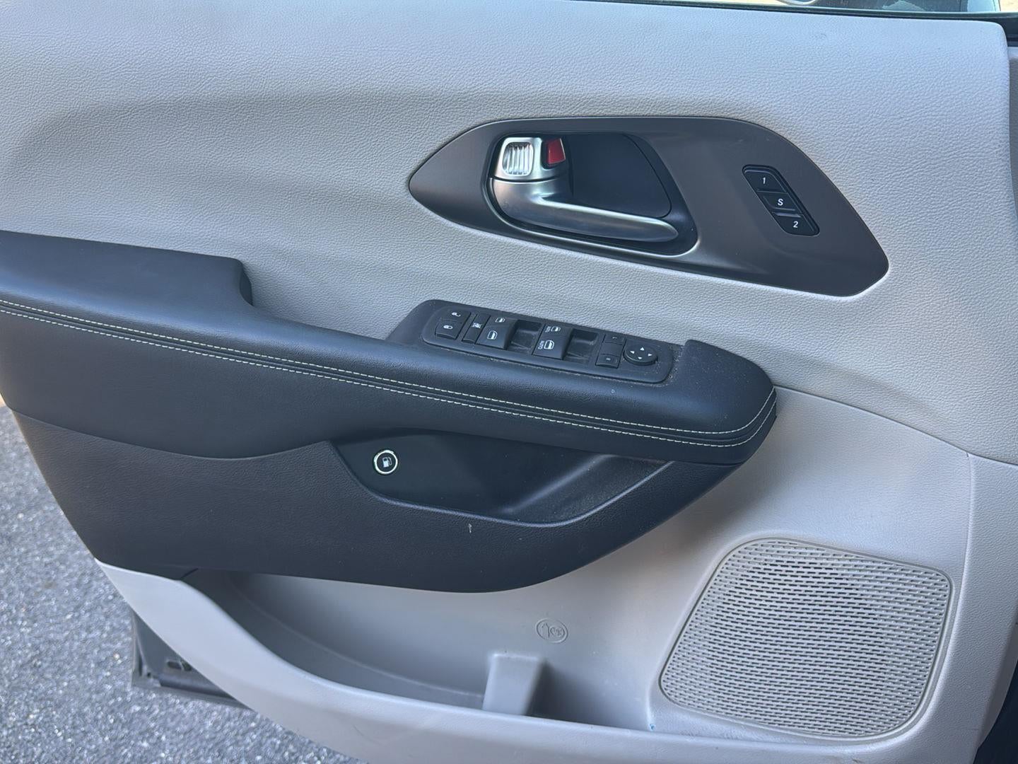 2022 Chrysler Pacifica Hybrid Touring L