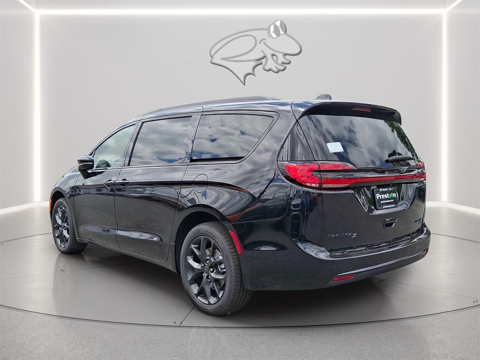 2027 Chrysler Pacifica Limited