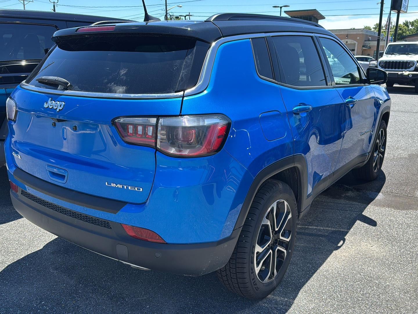 2023 Jeep COMPASS LIMI
