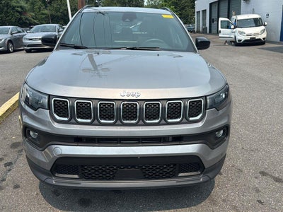 2023 Jeep Compass Latitude Lux