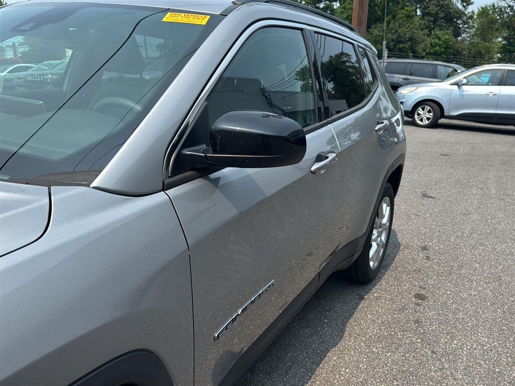 2023 Jeep Compass Latitude Lux