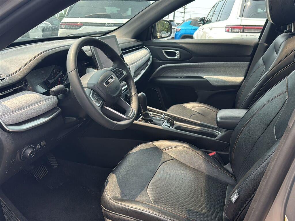 2023 Jeep Compass Latitude Lux