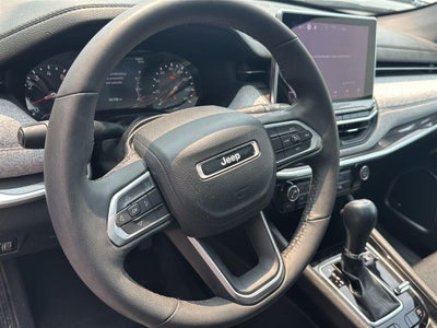 2023 Jeep Compass Latitude Lux