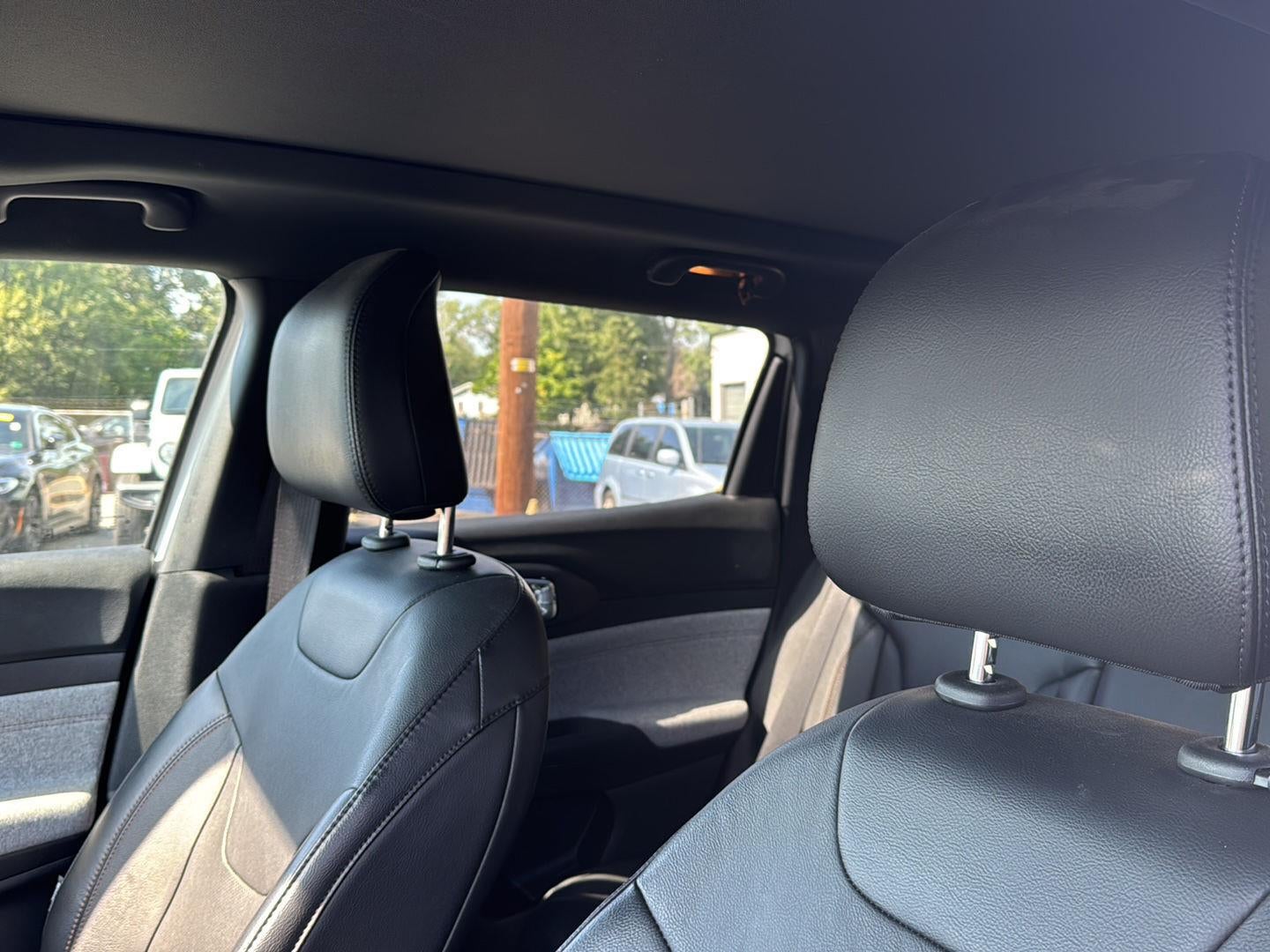2023 Jeep Compass Latitude Lux