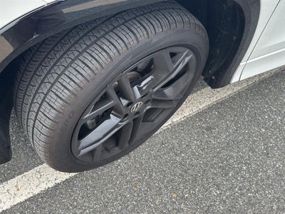 2025 Volkswagen Tiguan SE R-Line Black