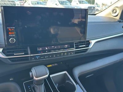 2025 Toyota Sienna Platinum 7-Passenger
