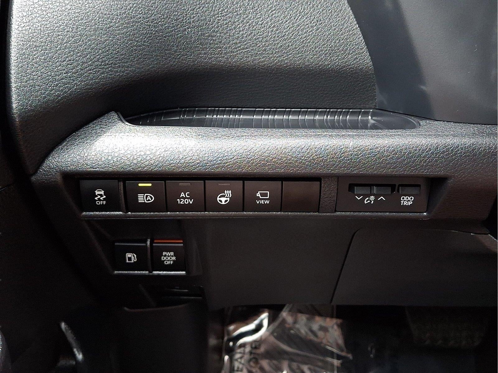 2025 Toyota Sienna Platinum 7-Passenger