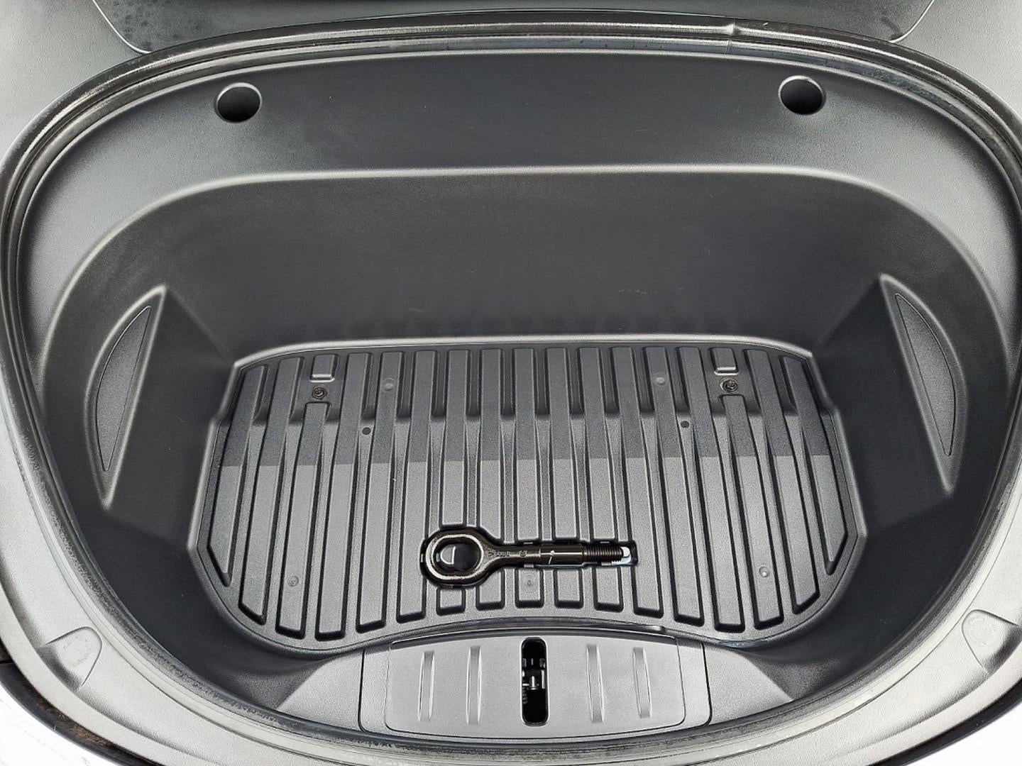 2023 Tesla Model 3 RWD