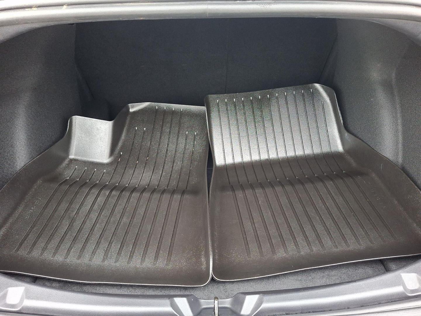 2023 Tesla Model 3 RWD