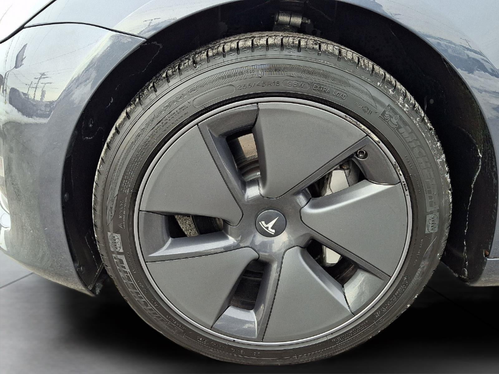 2023 Tesla Model 3 RWD