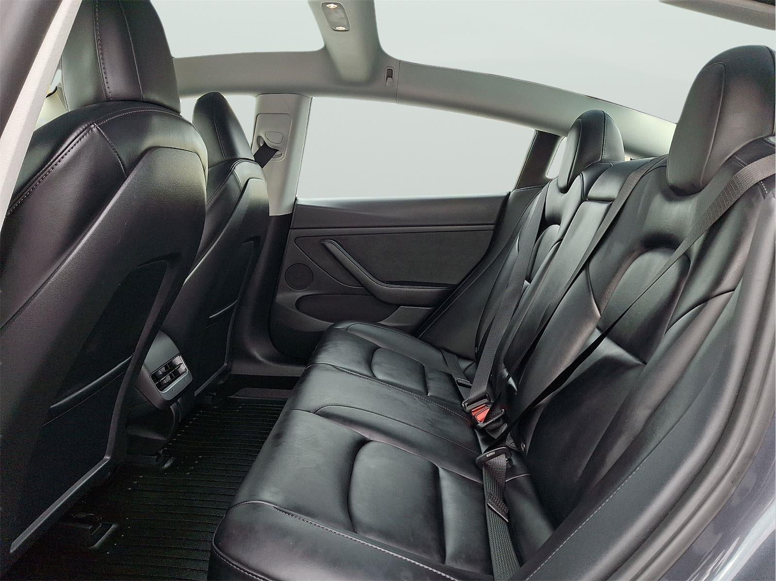 2023 Tesla Model 3 RWD