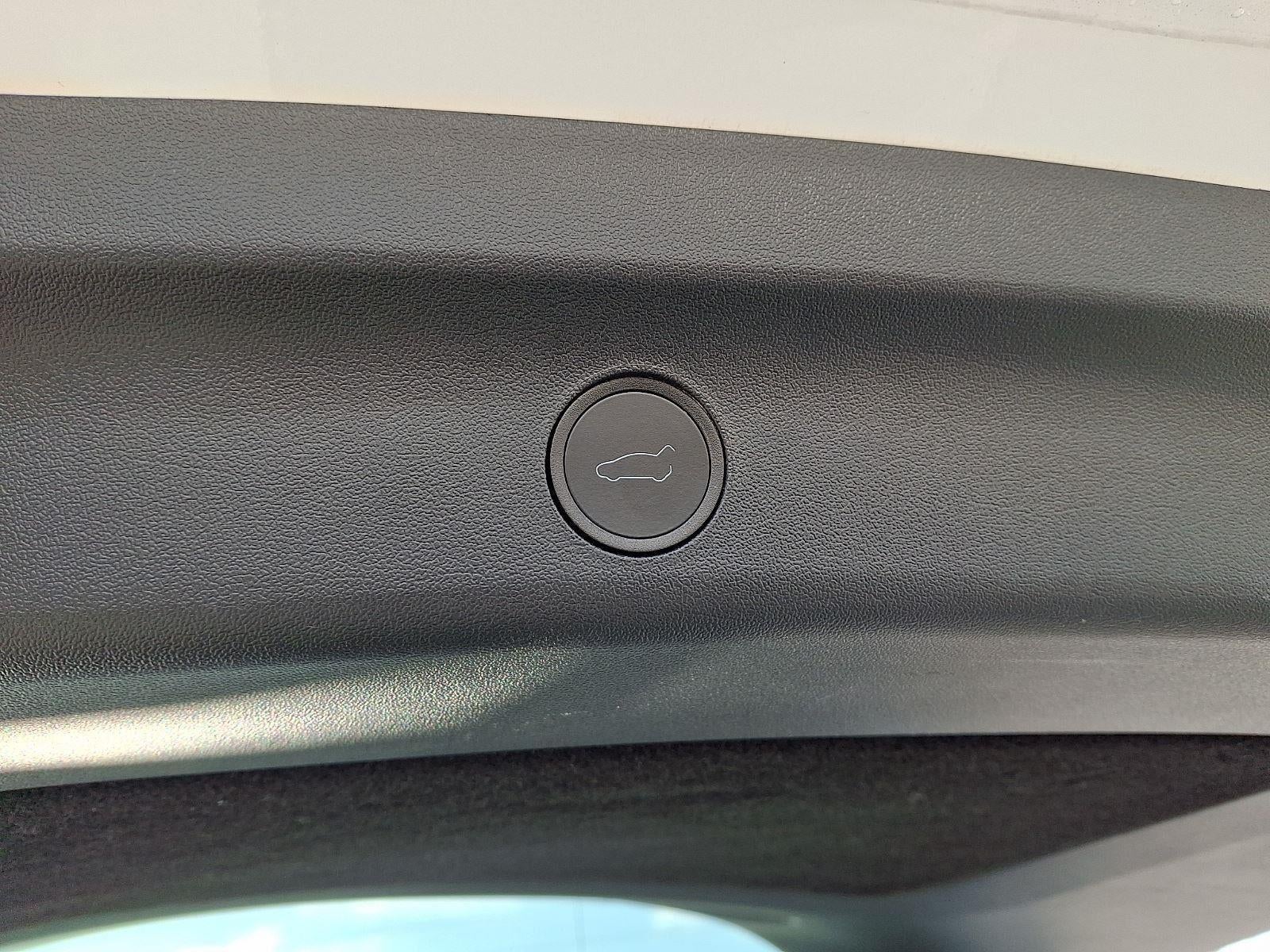 2024 Tesla Model Y Base