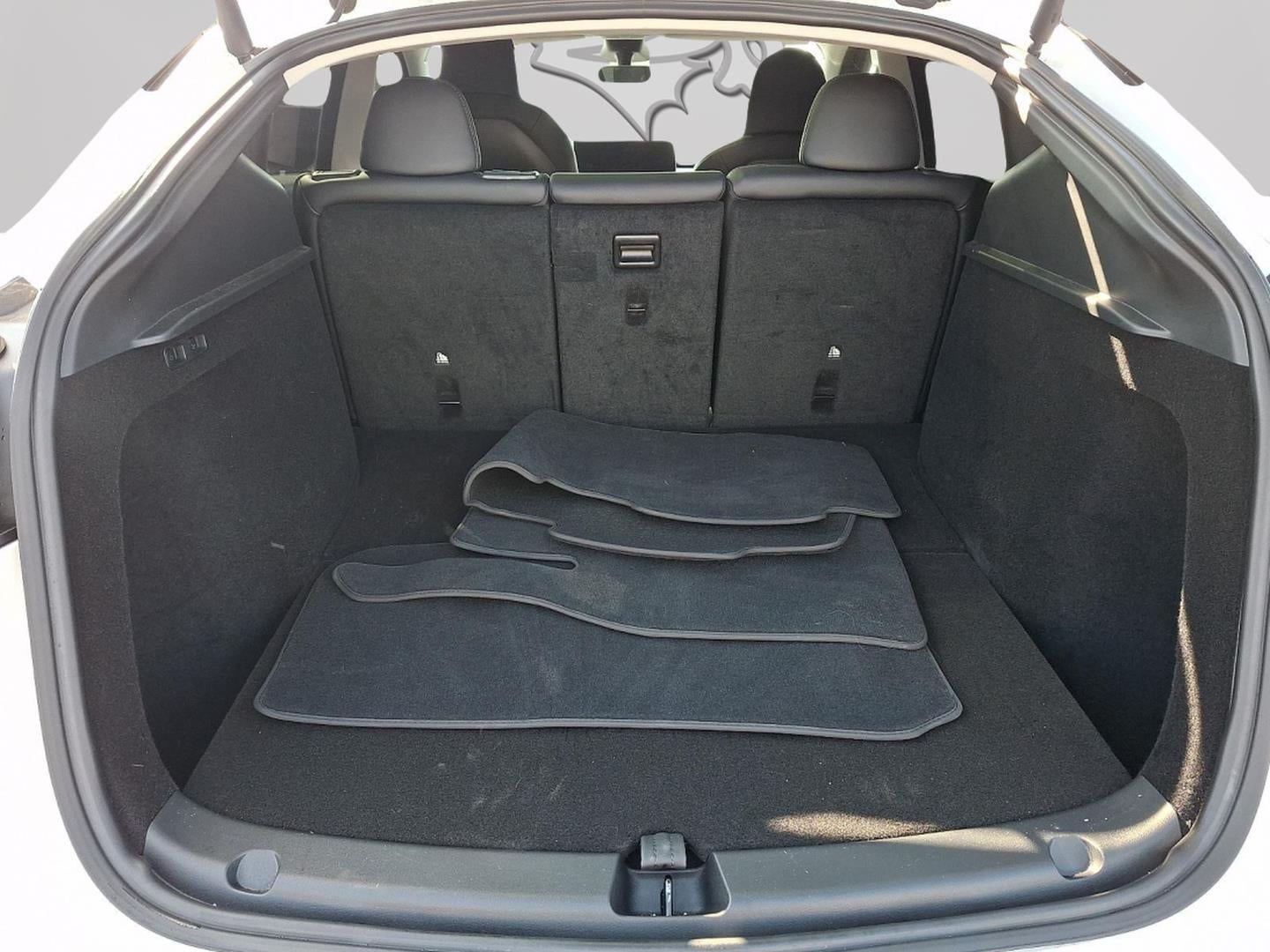 2024 Tesla Model Y Base