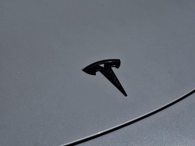 2024 Tesla Model Y Base