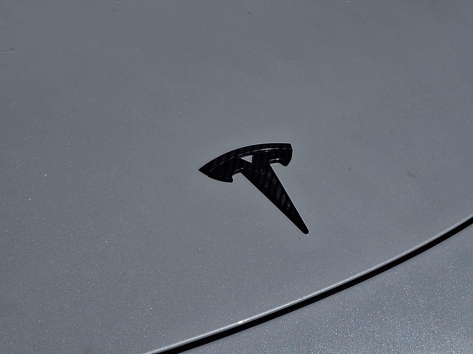 2024 Tesla Model Y Base