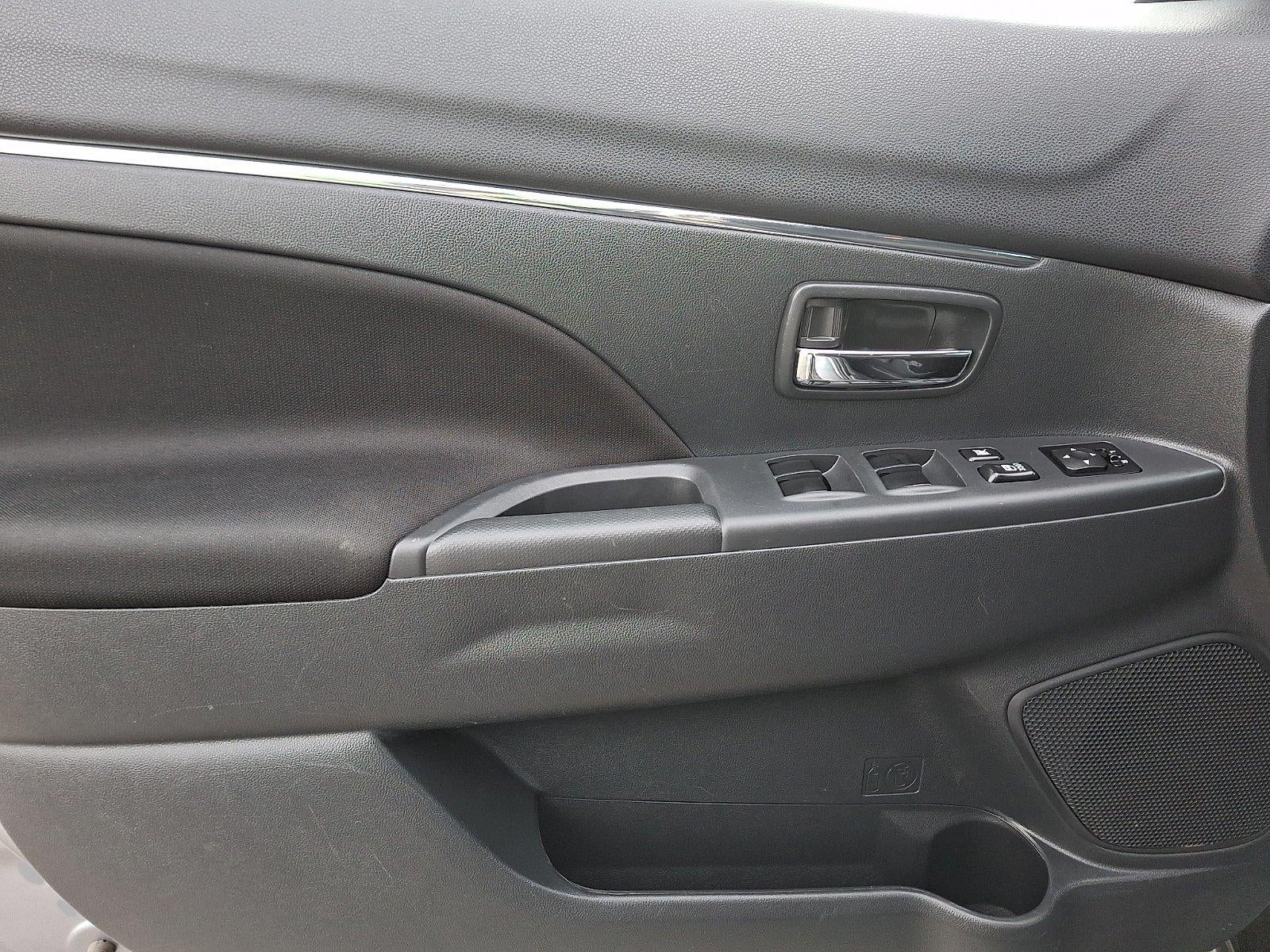 2024 Mitsubishi Outlander Sport ES