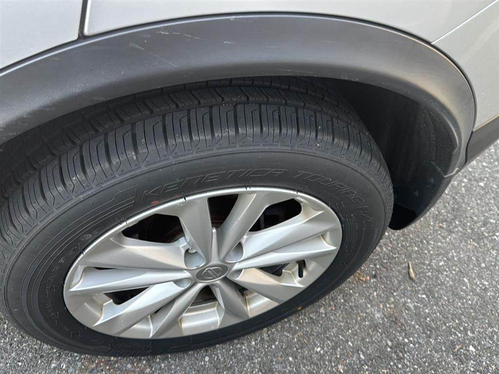 2017 Nissan Rogue Sport SV