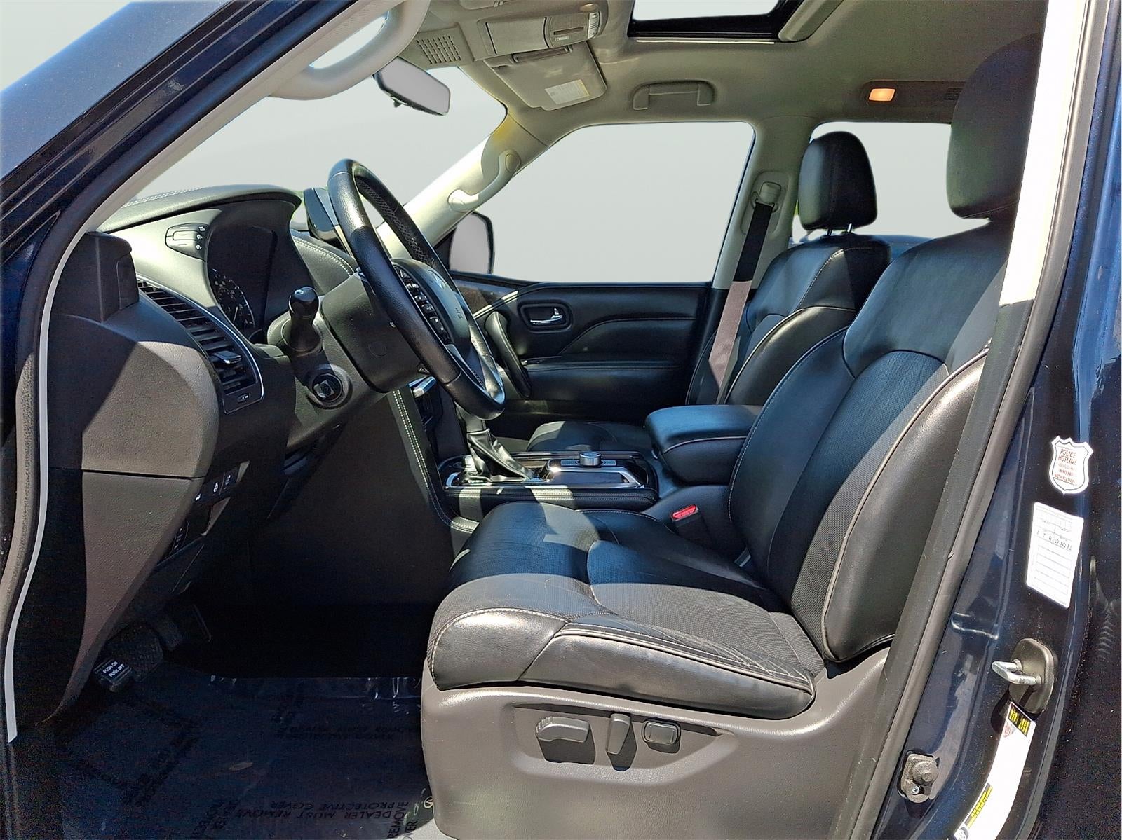 2024 INFINITI QX80 LUXE