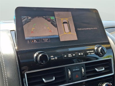 2024 INFINITI QX80 LUXE