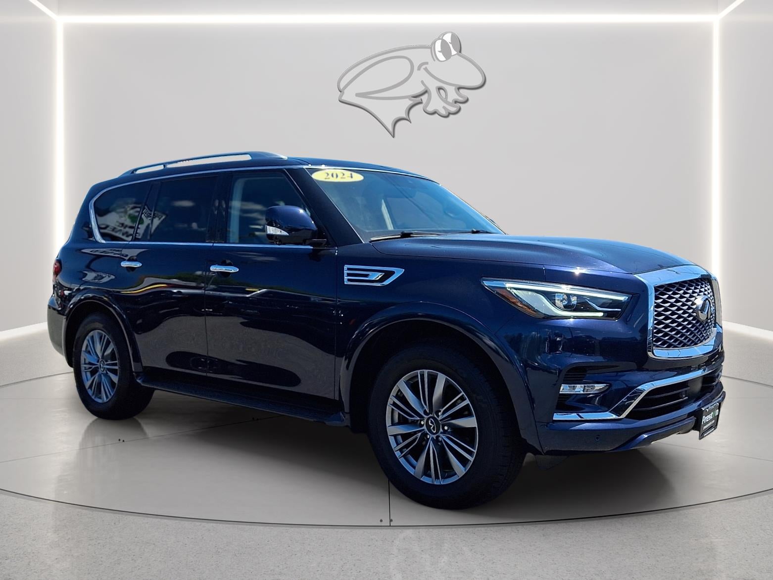 2024 INFINITI QX80 LUXE