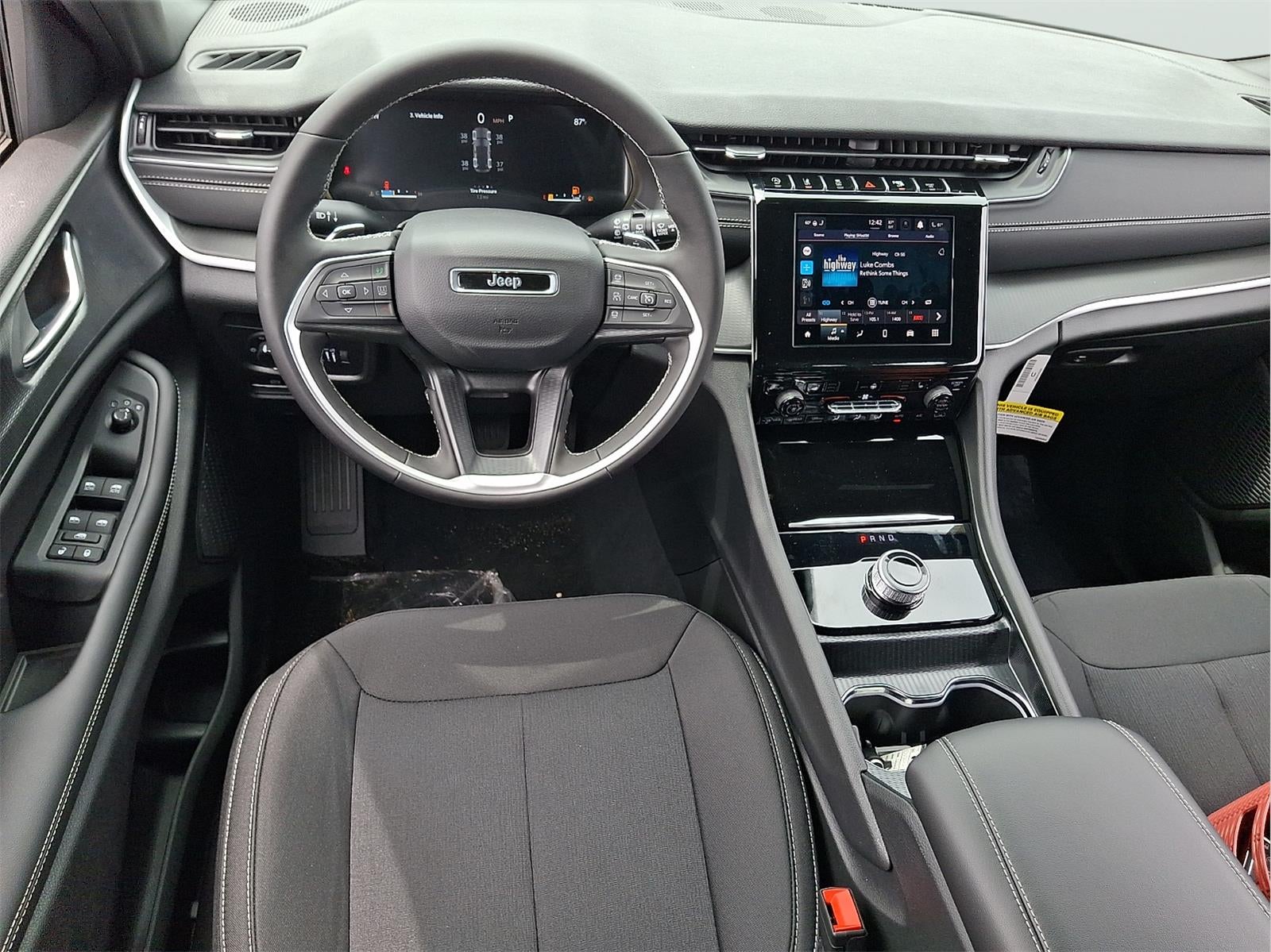2026 Jeep Grand Cherokee Laredo X
