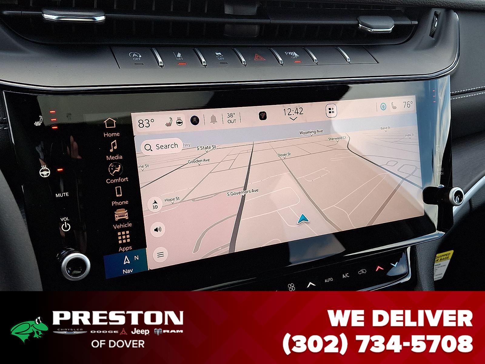 2026 Jeep Grand Cherokee Laredo Altitude