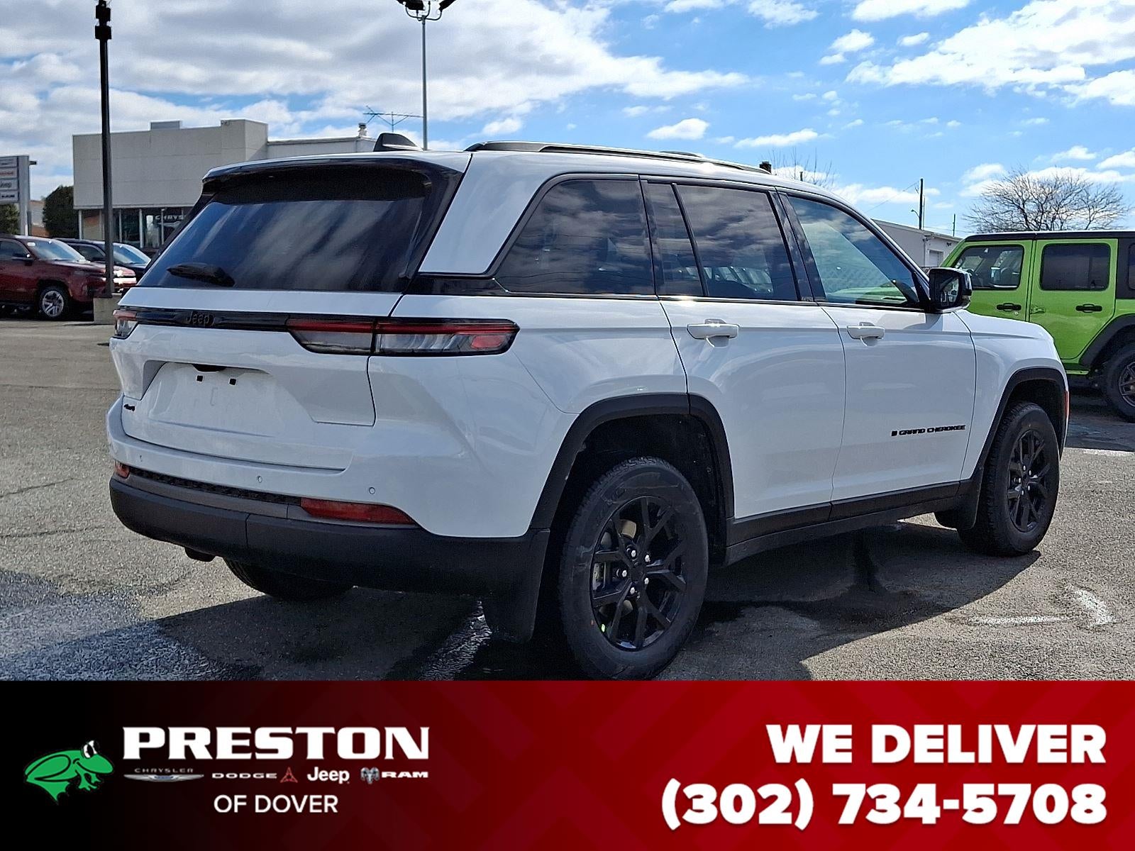 2026 Jeep Grand Cherokee Laredo Altitude