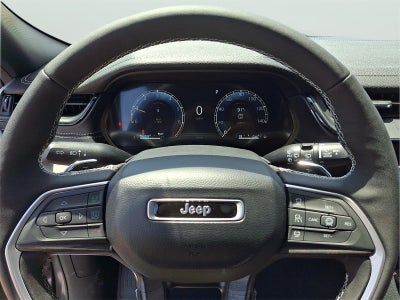 2026 Jeep Grand Cherokee Laredo Altitude
