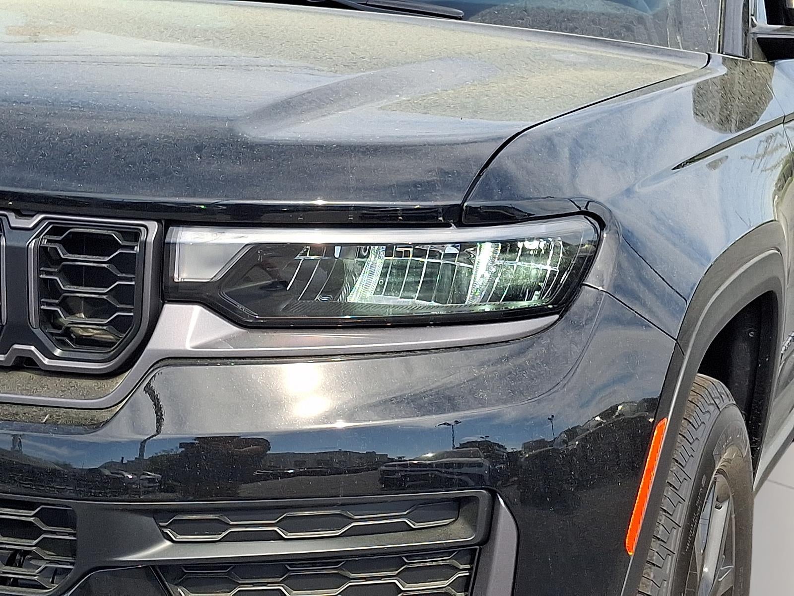 2026 Jeep Grand Cherokee Laredo Altitude