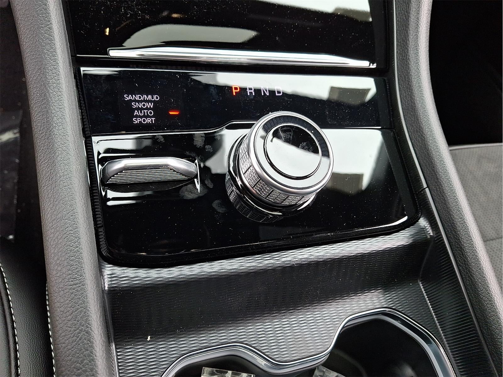 2026 Jeep Grand Cherokee L Laredo Altitude