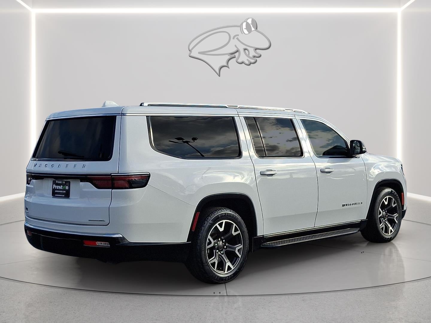 2023 Jeep Wagoneer L Series III