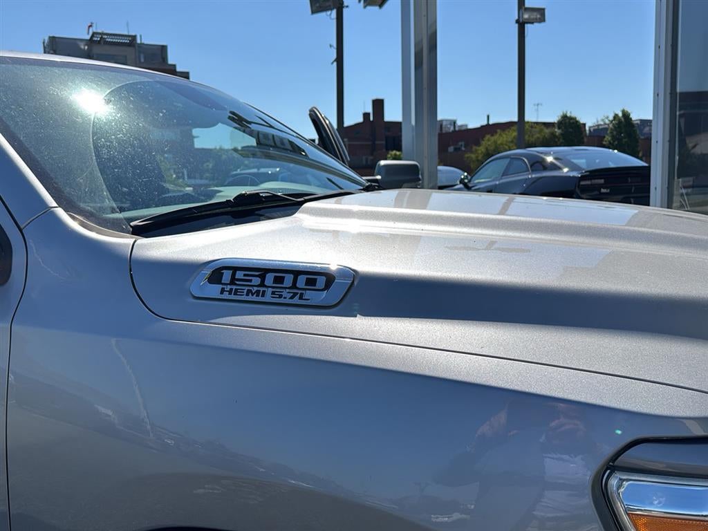 2020 RAM RAM 1500 Big Horn Crew Cab 4x4 6'4' Box