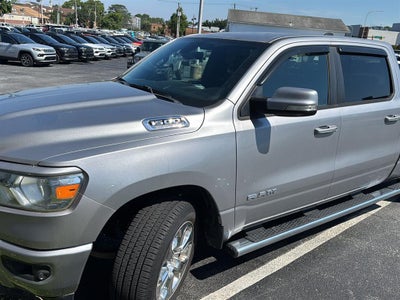 2020 RAM RAM 1500 Big Horn Crew Cab 4x4 6'4' Box