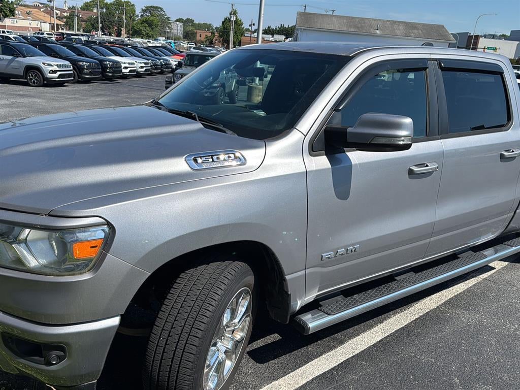2020 RAM RAM 1500 Big Horn Crew Cab 4x4 6'4' Box