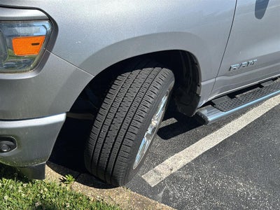 2020 RAM RAM 1500 Big Horn Crew Cab 4x4 6'4' Box