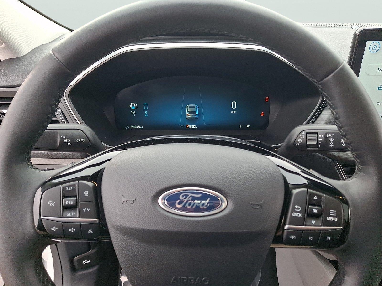 2023 Ford Escape Plug-In Hybrid Base