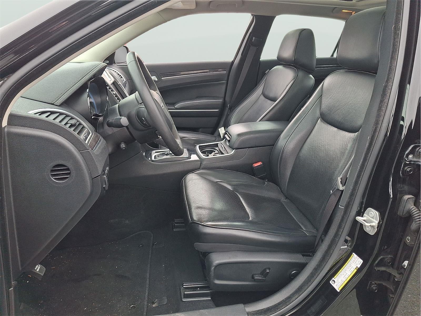 2023 Chrysler 300 300 Touring L