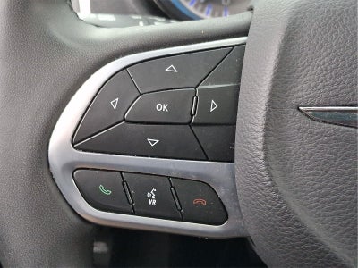 2023 Chrysler 300 300 Touring L