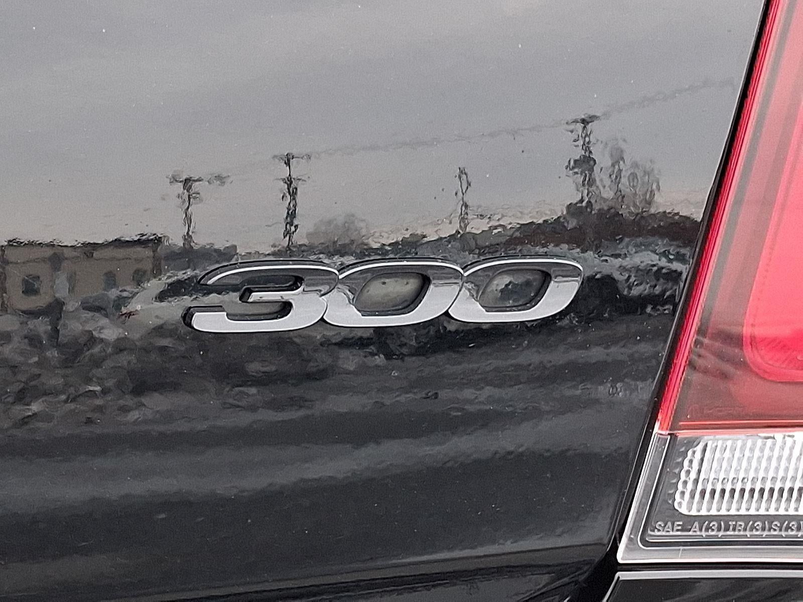 2023 Chrysler 300 300 Touring L