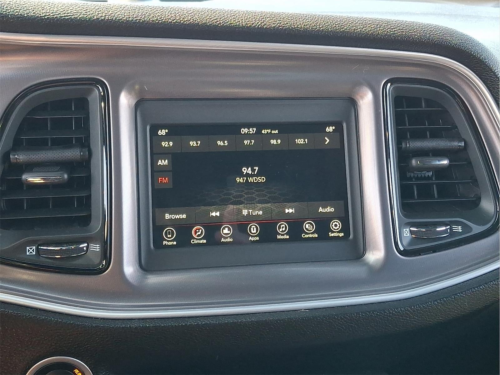 2021 Dodge Challenger SXT