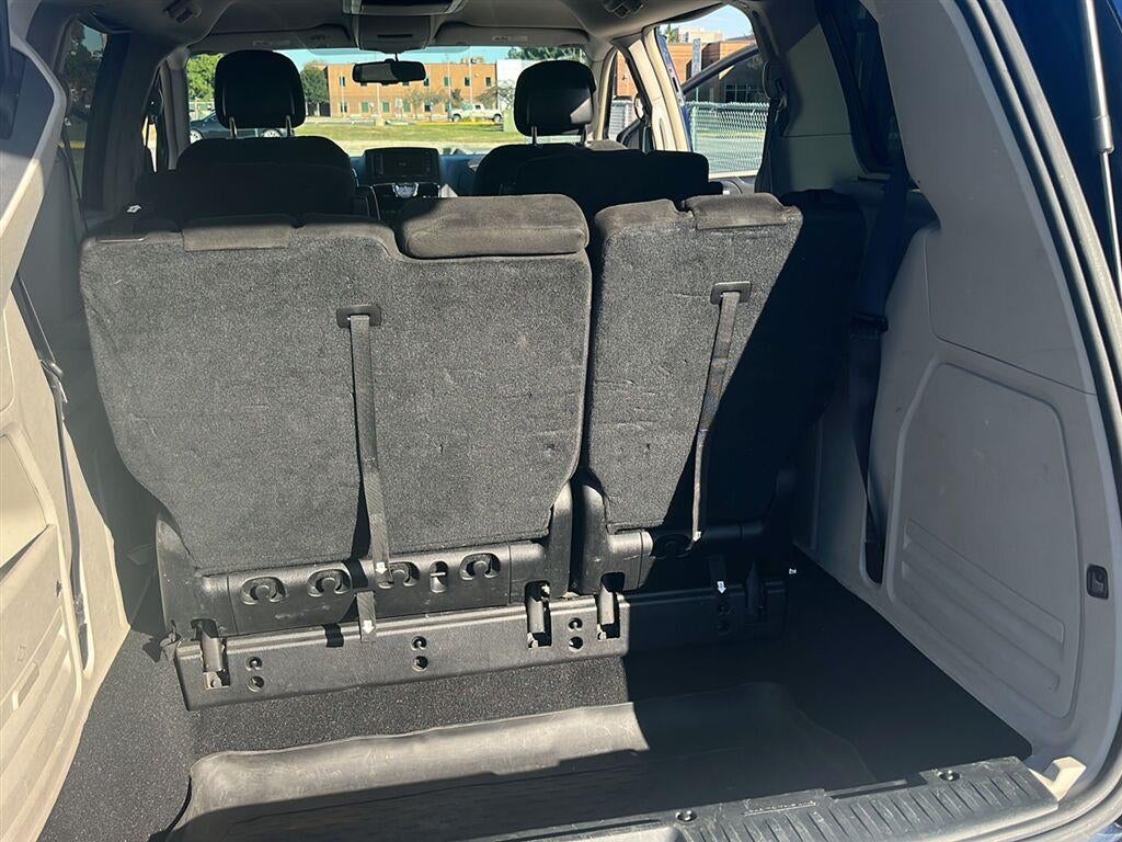 2015 Chrysler TOWN & COUNTRY TOUR