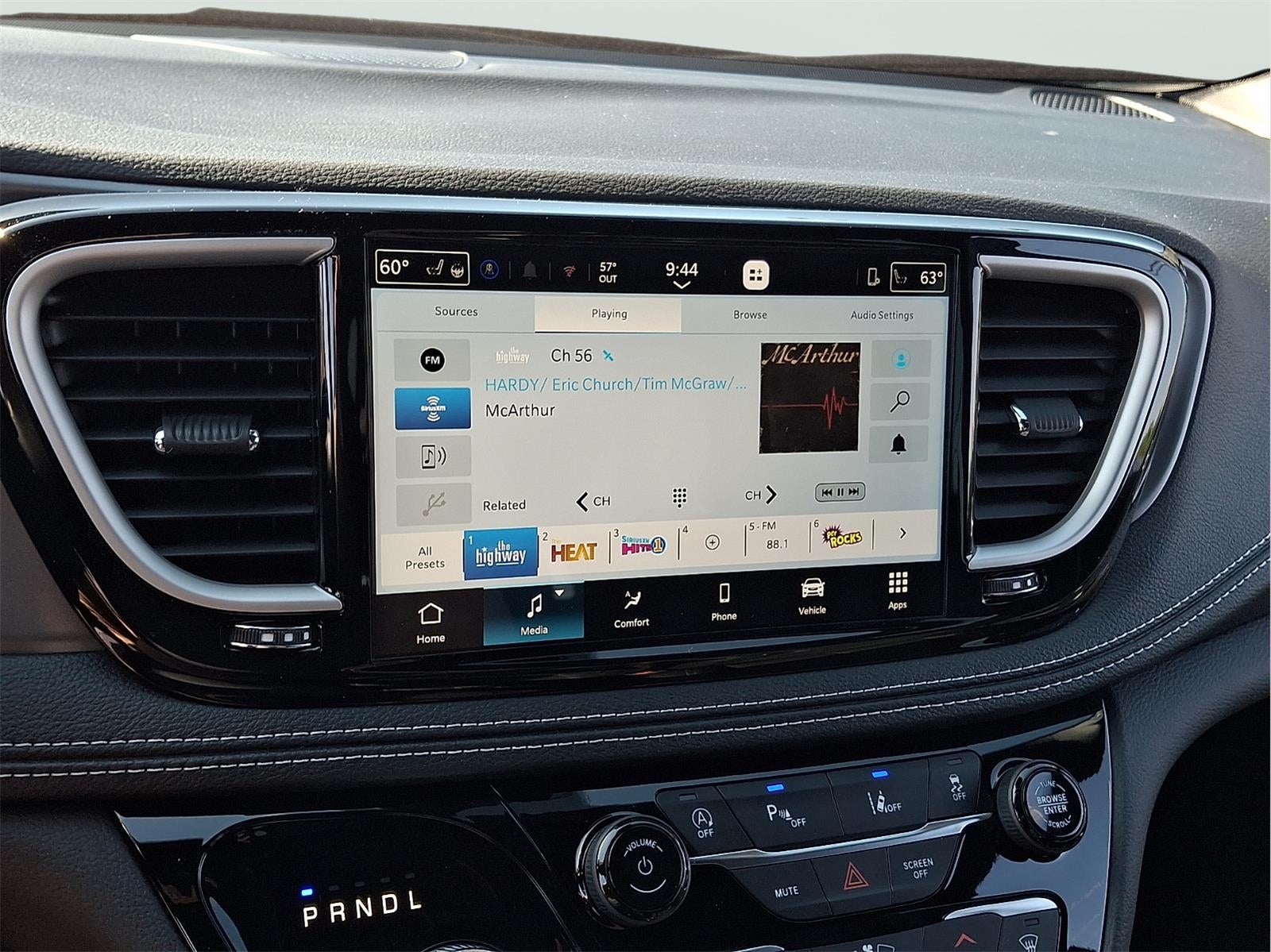 2026 Chrysler Pacifica Select