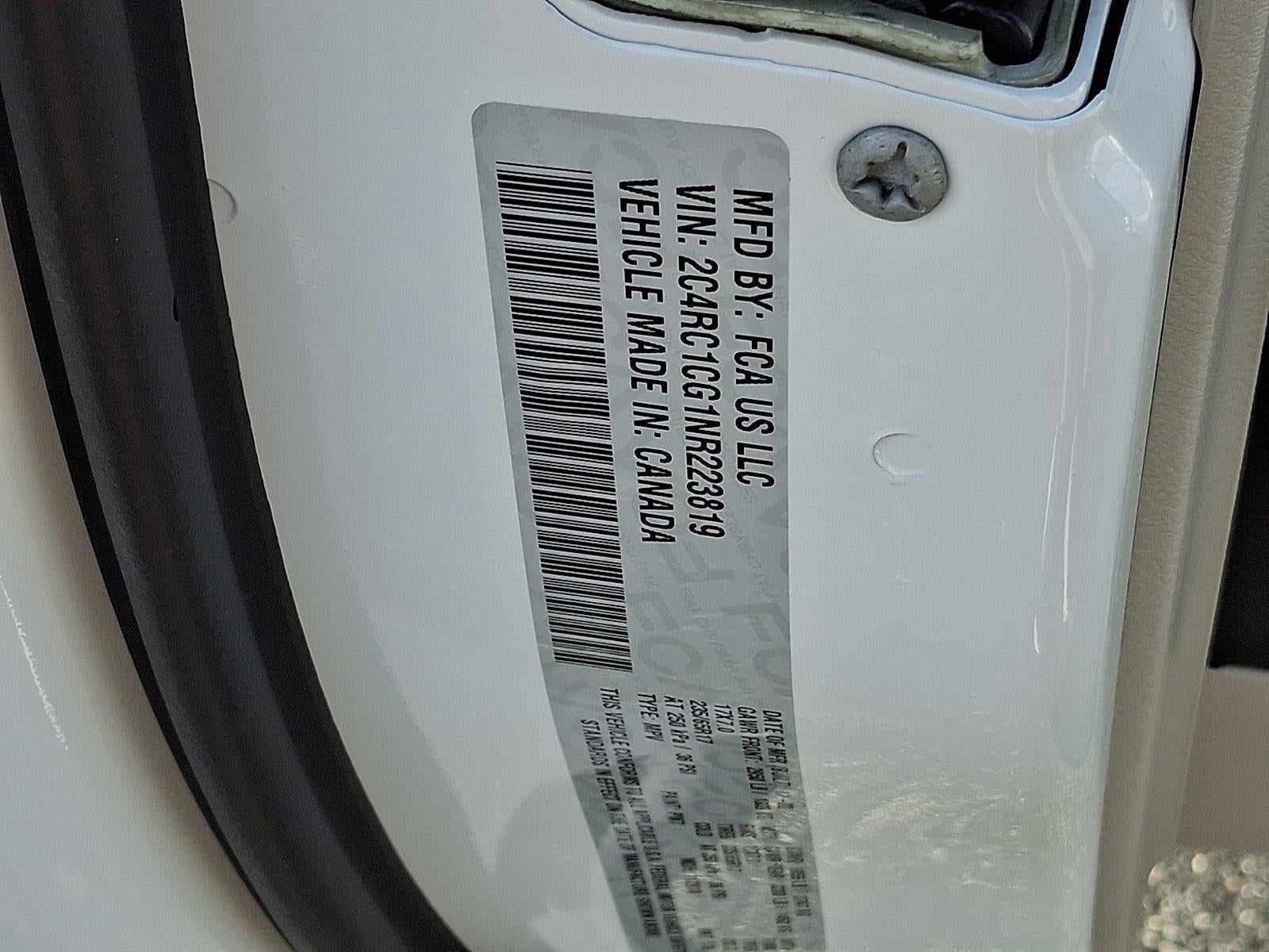 2022 Chrysler Voyager LX