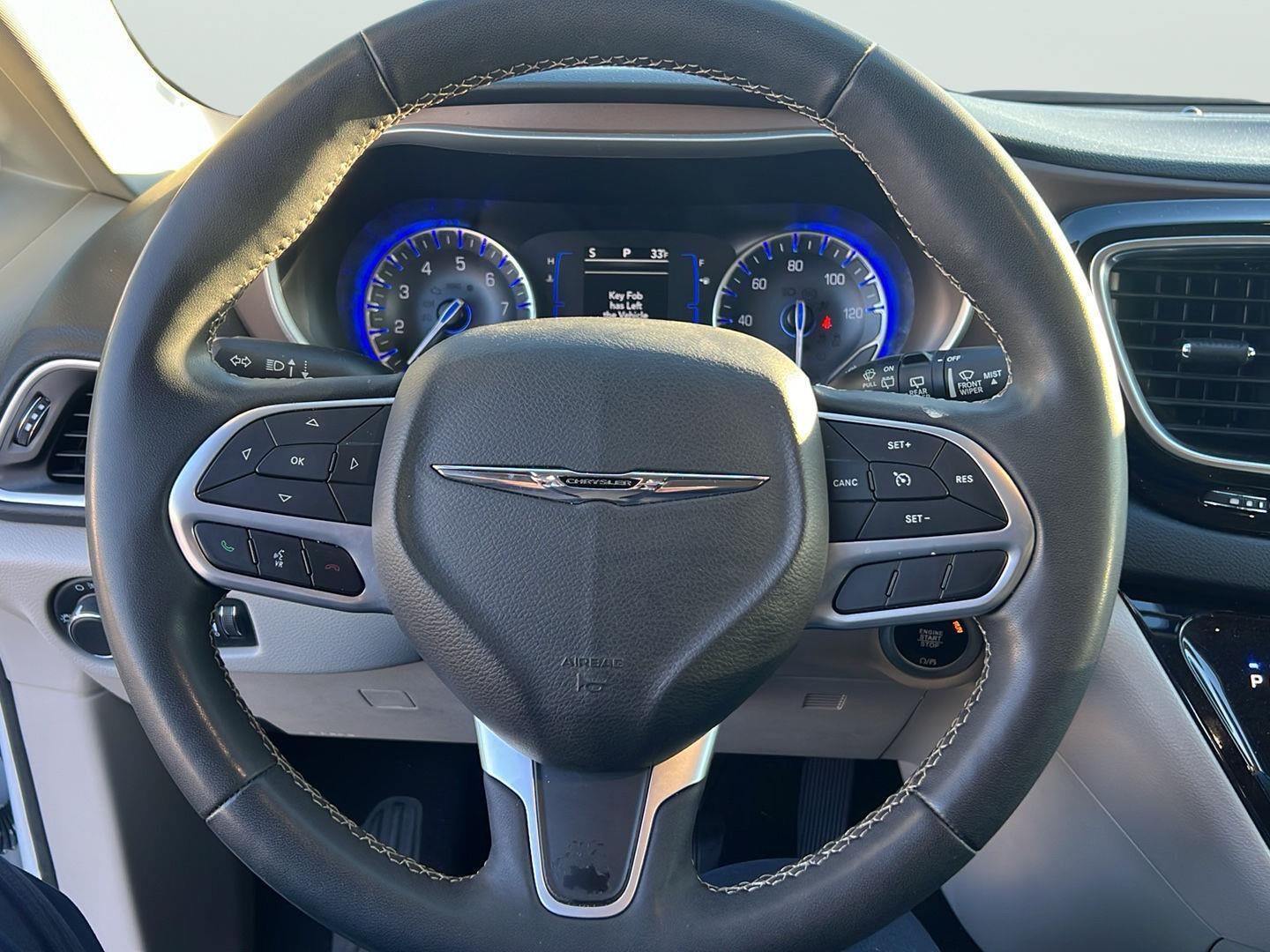 2022 Chrysler Voyager LX