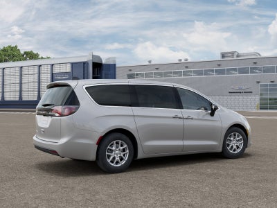 2026 Chrysler Voyager LX